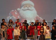 Fulda kindergarten through second grade sang about a hug for Santa during their Monday night concert. The song was entitled “A Gift for Santa”.