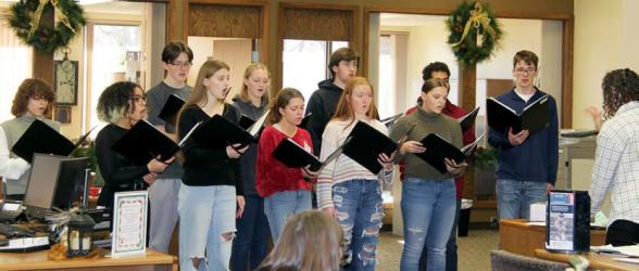 The MCC Rebel Voices performed at Minnwest Bank’s Holiday Christmas Tea.
