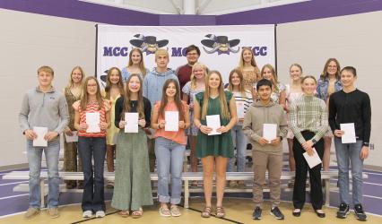 FIRST YEAR ACADEMIC LETTER WINNERS: (L to R) Front: Hunter Reese, Madilyn Kramer, Brecken Larson, Audrey Miller, Katherine Miller, Yordi Oliveros Lopez, Johanna Pickard, Gary Plotz. 2nd row: Aubrey Biegler, Tara Felber, Noah Frisk, Carly Gillette, Brooklyne Bergman, Braelyn Haken, Joelle Hellewell, Carli Kesteloot. Back: Annie Scandrett, Logan Stoel, Holland Vogel. Not pictured: Suttyn Schryvers