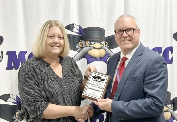 RETIRED EDUCATOR OF THE YEAR: BRENDA LOOSBROCK PRESENTER: JOE MEYER
