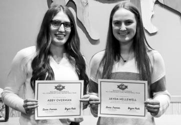 3rd and 4th Year Letter Winners (L to R): Abby Overman (4th Year), Jayda Hellewell (3rd Year); Also Red Rock Conference Honorable Mention Team