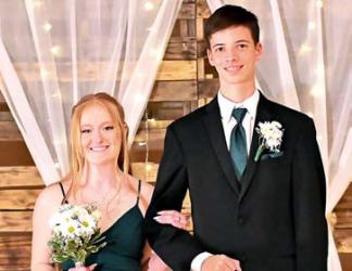 Lauren Larson &amp; Carter Knakmuhs