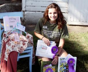Courtney Gengler - Scrap-booking, Clothing Constructed, Fashion Review, Food Review