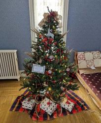 Trees will be set up and ready to decorate by November 17 and must be completely decorated by December 2.