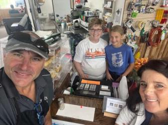 Pete, His Mom Betsy, Jada, Deanna’s Granddaughter, and Dede