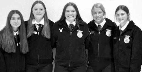 Horse: Danyel Neilson, Peyton DeGreeff, Madilyn Clarke, Danika Jackels, and Addy Dierks. Not Pictured: Hayden Miller, and Ava Reemstma.